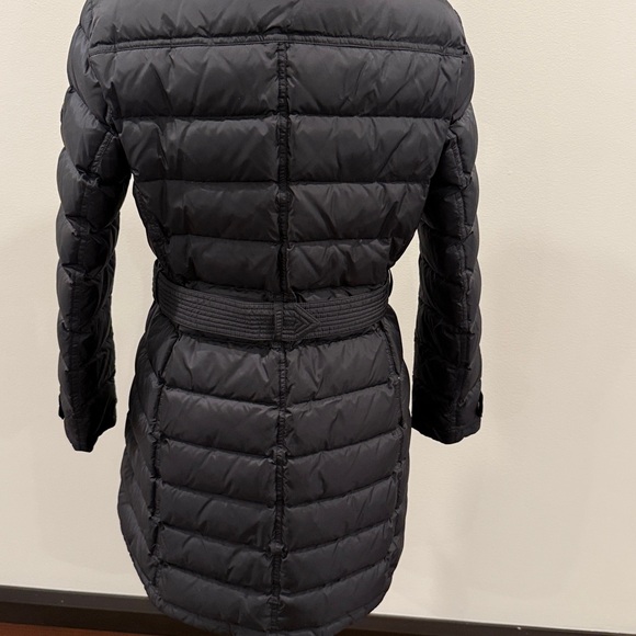 Burberry Quilted Navy Blue Puffer Coat with Belt and removable hood. Authentic - Picture 9 of 16